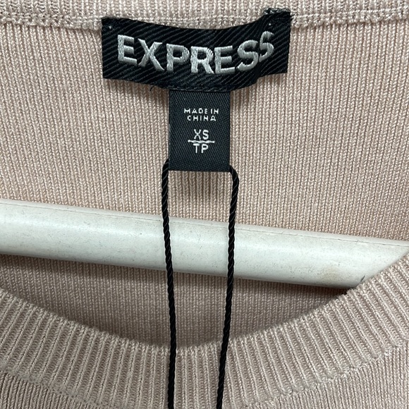 Express keyhole ruffle sleeve sweater - Picture 2 of 8